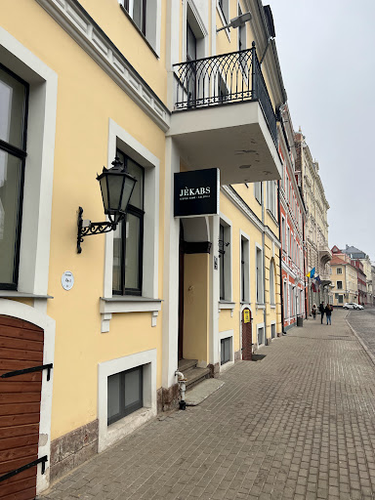 Izsoļu Nams / Galerija Jēkabs