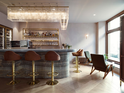 Magnum Bar