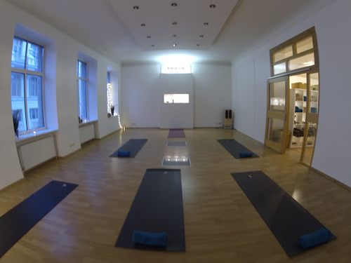 Urban Yoga